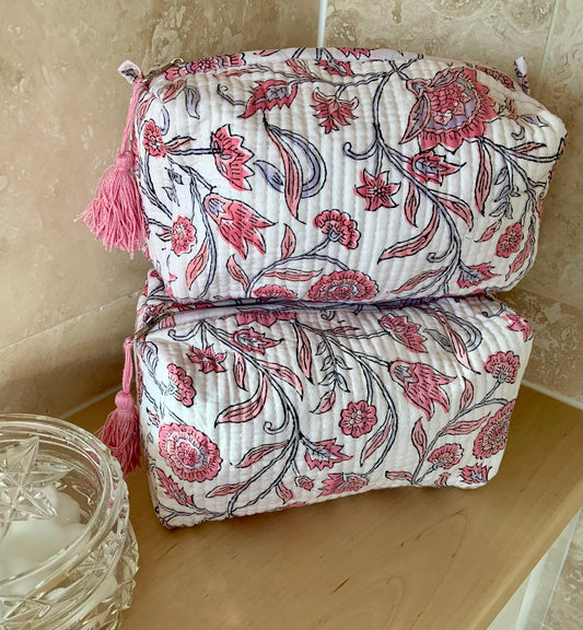 The Sussex - Cotton Quilted Block - Print Pink and White Wash Bag